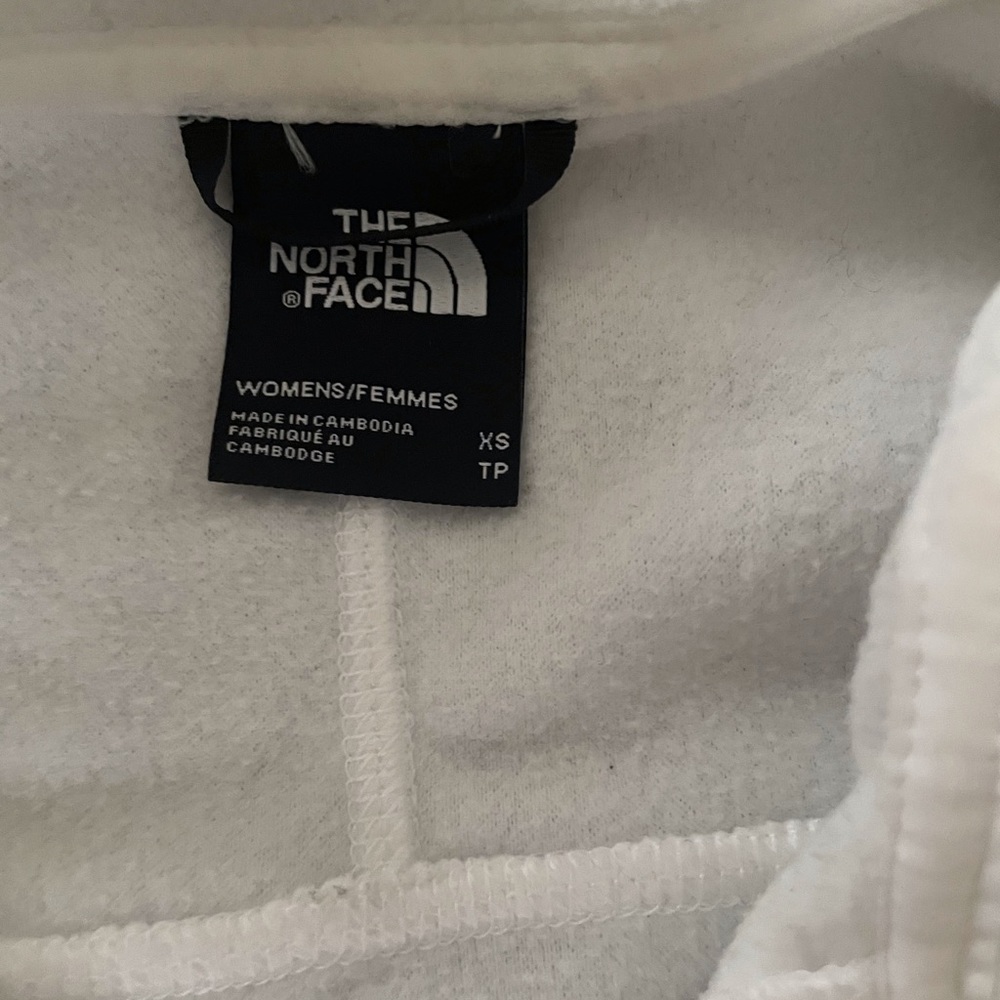 The North Face White Quarter-Zip Sweatshirt - Picture 5 of 5